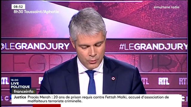 Louis Aliot, vice-président du FN, demande à Laurent Wauquiez "d'arrêter le copier coller" des éléments de langage