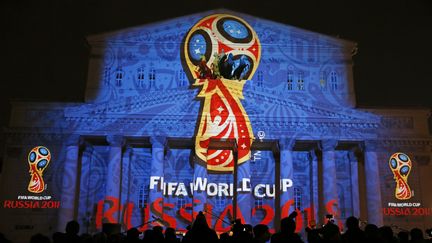 La Fifa a confirm&eacute;, le 13 novembre 2014, l'attribution des Mondiaux 2018 et 2022 &agrave; la Russie et au Qatar. (MAXIM SHEMETOV / REUTERS)