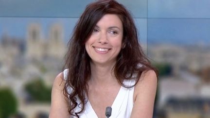 La dessinatrice Emma au "13 heures" de France2, mercredi 24 mai.&nbsp; (FRANCE 2)