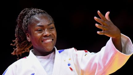 Clarisse Agbegnenou, après sa victoire contre Andreja Leski, en finale des championnats du monde de judon le 9 juin 2021 à Budapest. (YANNICK VERHOEVEN / ORANGE PICTURES / AFP)