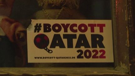 Les audiences de la Coupe du monde de football 2022 au Qatar sont-elles plombées par les appels au boycott de la compétition ? (FRANCEINFO)