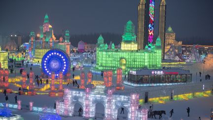 A l'Ice and Snow festival, le 4 janvier 2015, &agrave; la veille de l'inauguration de ce festival annuel de la ville d'Harbin, dans le nord de la Chine. (FRED DUFOUR / AFP)