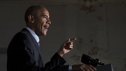 Barack Obama lors d'une conférence de presse à Chicago, dans l'Illinois (Etats-Unis), le 9 octobre 2016. (JIM WATSON / AFP)