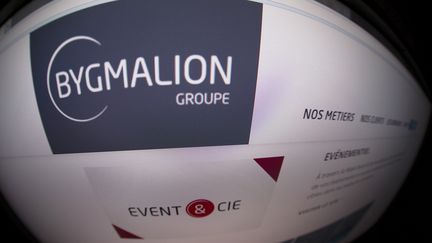 Six personnes ont d&eacute;j&agrave; &eacute;t&eacute; mises en examen d&eacute;but octobre dans l'affaire Bygmalion. C&ocirc;t&eacute; UMP, des anciens cadres dirigeants, c&ocirc;t&eacute;&nbsp;Bygmalion, les deux fondateurs de la soci&eacute;t&eacute; de communication, ainsi que l'ancien patron de la filiale &eacute;v&eacute;nementielle de Bygmalion, Event &amp; Cie. (JOEL SAGET / AFP)