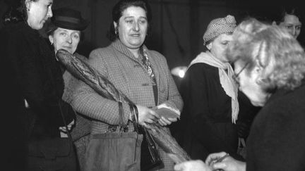 1945: les Françaises votent pour la première fois. (AFP)