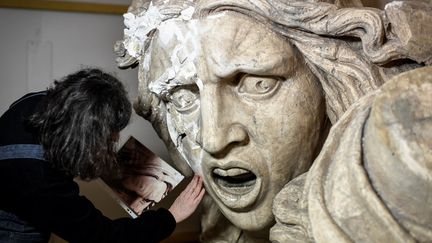 Le Génie de la Patrie en cours de restauration
 (STEPHANE DE SAKUTIN / AFP)