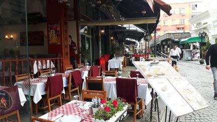 Tabac en terrasse : une interdiction souvent ignorée