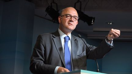 Pierre Moscovici promet pour l'automne une loi sur les rémunérations jugées excessives. (ERIC PIERMONT / AFP)