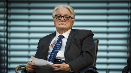 L'ancien ministre des Affaires étrangères Roland Dumas participe à un colloque sur la sécurité en Europe, le 8 novembre 2014, à Berlin. (ODD ANDERSEN / AFP)