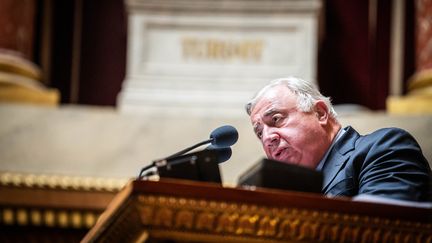 Gérard Larcher, le président du Sénat, lors d'une séance de questions au gouvernement, le 12 juillet 2023. (XOSE BOUZAS / AFP)