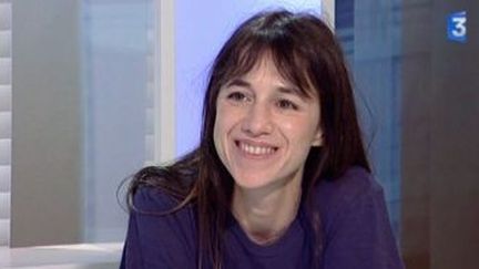 Charlotte Gainsbourg en concert pour défendre IRM (interview)
 (Culturebox)