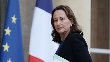 Ségolène Royal favorable aux portiques dans les gares