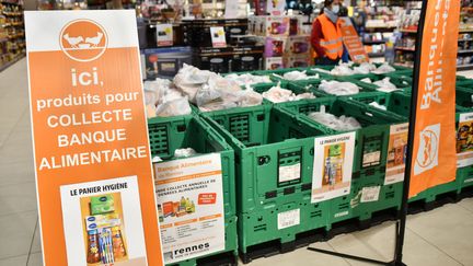 Une collecte de la banque alimentaire (photo d'illustration). (THIBAULT DELMARLE / RADIO FRANCE)