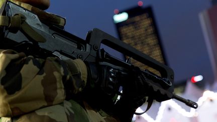 Adieu le Famas, l'armée adopte le fusil d'assaut allemand HK 416