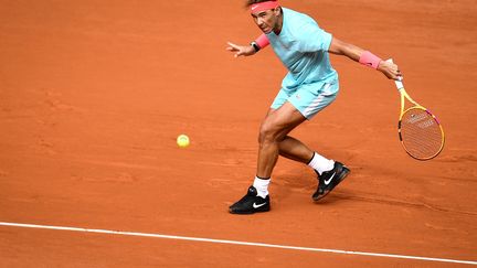 Rafael Nadal va tenter de remporter son treizième Roland-Garros (ANNE-CHRISTINE POUJOULAT / AFP)