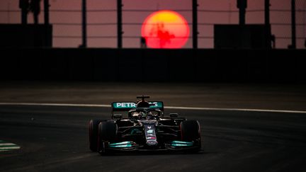 Lewis Hamilton lors de la séance de qualifications du Grand Prix d'Arabie Saoudite, samedi 4 décembre 2021. (FLORENT GOODEN / DPPI)