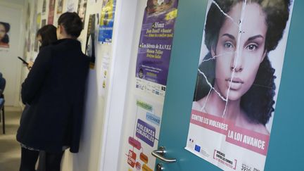 Le local de la Fédération nationale solidarité femmes à Paris, le 25 novembre 2016. (PATRICK KOVARIK / AFP)