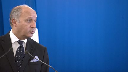 Le ministre des Affaires &eacute;trang&egrave;res, Laurent Fabius, en conf&eacute;rence de presse, &agrave; Paris, le 30 septembre 2013. (FRED DUFOUR / AFP)