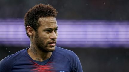 Le footballeur Neymar à Paris, le 4 mai 2019. (LIONEL BONAVENTURE / AFP)