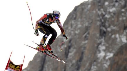 Erik Guay sur la piste de Val Gardena (OLIVIER MORIN / AFP)