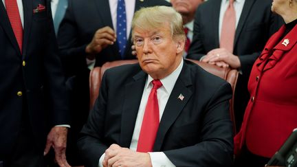 Donald Trump dans son bureau de la Maison Blanche à Washington (Etats-Unis), le 21 décembre 2018.&nbsp; (JOSHUA ROBERTS / REUTERS)