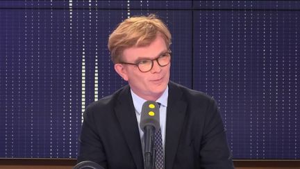 Marc Fesneau ministre auprès du Premier ministre, chargé des relations avec le Parlement, était l'invité de franceinfo jeudi 15 novembre.&nbsp; (FRANCEINFO / RADIOFRANCE)