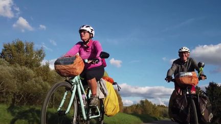 Voyage : à bord de leurs vélos, deux retraités sillonnent l’Europe