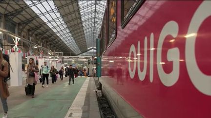 Après les trajets Paris-Lyon et Paris-Nantes, la SNCF propose une offre “Ouigo train classique” entre Rennes et la capitale. Les billets sont à partir de 10 euros le billet, mais le trajet est plus long.