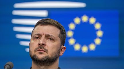 Le président ukrainien Volodymyr Zelensky, lors d'un sommet&nbsp;spécial du Conseil européen, à Bruxelles, le 9 février 2023.&nbsp; (NICOLAS MAETERLINCK / BELGA MAG / VIA AFP)