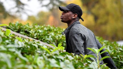 Paul Pogba pris à partie par des fans (FRANCK FIFE / AFP)