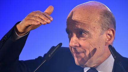 Alain Juppé, le 9 septembre 2017 à l'hôtel de ville de Bordeaux. (GEORGES GOBET / AFP)