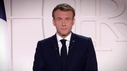 Allocution d'Emmanuel Macron : ses opposants politiques dénoncent un discours de campagne