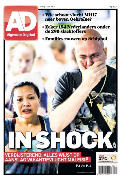 "Sous le choc" : vendredi 18 juillet 2014, le "Algemeen Dagblad" &eacute;voque la douleur des familles des victimes du vol MH17 &agrave; l'a&eacute;roport de Schiphol (Pays-Bas) (ALGEMEEN DAGBLAD)