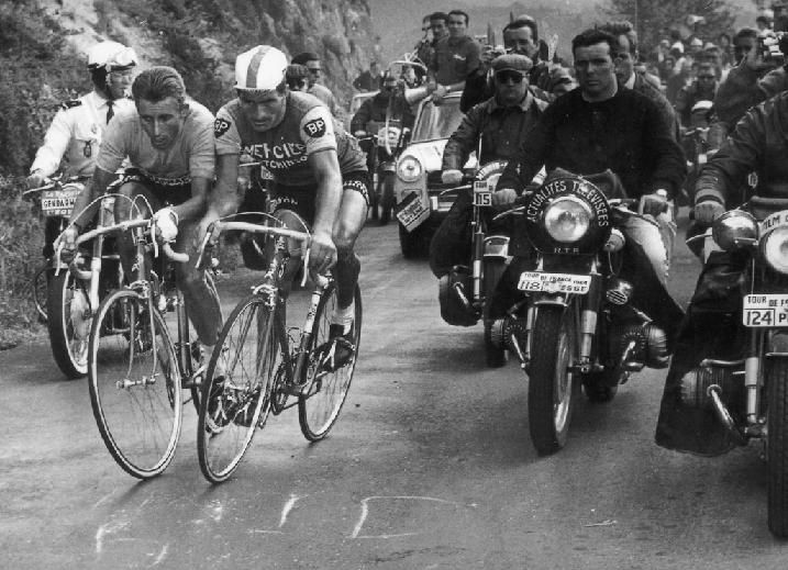 1964 : Le duel Anquetil-Poulidor dans l&#039;ascension du Puy-de-Dôme
 (DR)