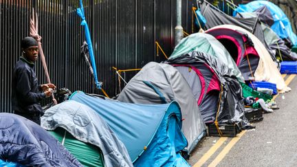 Un camp de réfugiés à Dublin, en Irlande, le 12 juin 2023. (PAUL FAITH / AFP)