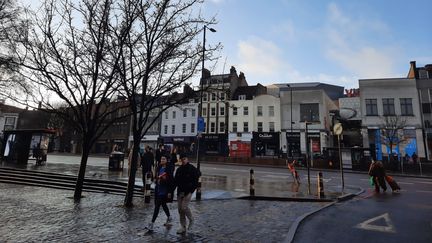 Dans les rues de Londres au Royaume-Uni, samedi 16 janvier. (RICHARD PLACE / RADIO FRANCE)