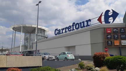 Un hypermarché Carrefour au Mans (Sarthe). (ALEXANDRE CHASSIGNON / RADIO FRANCE)