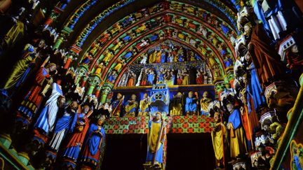 Vue de la statuaire de la cathédrale d'Amiens sous les projections lumineuses
 (Olivier THIBAUD/SIPA/1706211237)