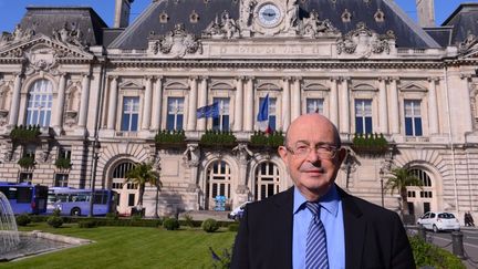 Le maire PS de Tours (Indre-et-Loire), Jean Germain, le 18 octobre 2013. (ALAIN JOCARD / AFP)