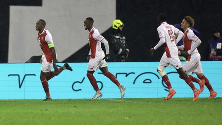 Denis Zakaria célèbre son but sur pénalty contre le Dinamo Zagreb en Ligue des chrampions, le 2 octobre 2024, au stade Maksimir. (DAMIR SENCAR / AFP)