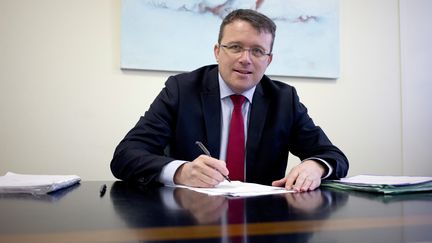 François Durovray, président du conseil départemental de l'Essonne, à Evry, le 31 mars 2015. (KENZO TRIBOUILLARD / AFP)