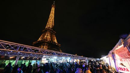 La tour Eiffel, le 23 décembre 2023 (STEFANO RELLANDINI / AFP)