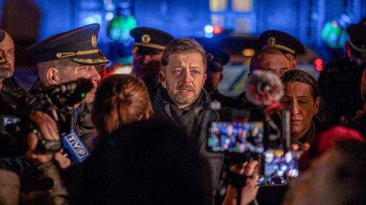 Le chef de la police tchèque, Martin Vondrasek, s'adresse à la presse à Prague, le 21 décembre 2023. (ANADOLU / AFP)