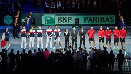 La France et la Belgique lors de la présentation des équipes de cette finale de Coupe Davis