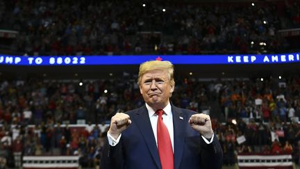 Donald Trump en meeting à Sunreise (Floride) le 26 novembre 2019. (MANDEL NGAN / AFP)