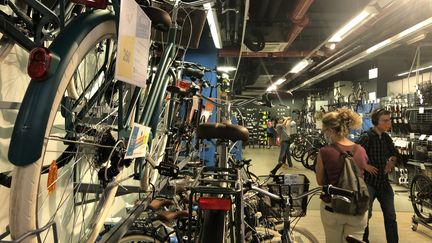 Les voleurs passaient par les toits des magasins de vélos, la nuit (photo d'illustration). (AURÉLIEN ACCART / RADIOFRANCE)