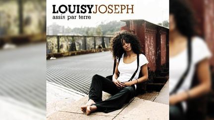 Le single d'«&nbsp;Assis par terre&nbsp;» de Louisy Joseph. (DR)