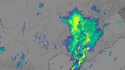 Quatre départements étaient placés en vigilance orange aux orages et aux inondations dans le sud-est de l’Hexagone, mercredi 17 août. (FRANCEINFO)