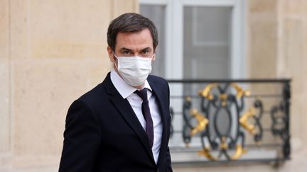 Olivier Véran quitte l'Elysée (Paris), le 20 janvier 2021. (LUDOVIC MARIN / AFP)