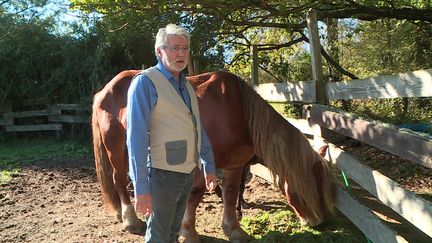 Achdé dans son "ranch" Gersois (Crédits : France Télévisions / E.Coorevits)